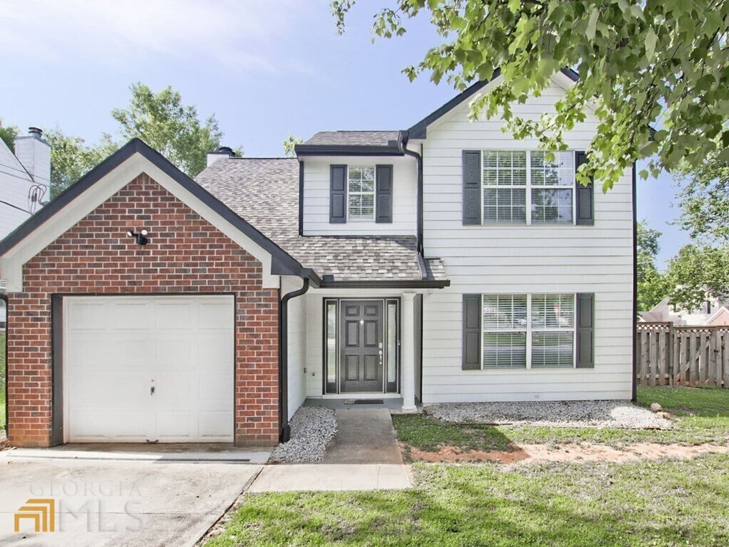 Stonecrest House: 6685 Browns Mill Trl