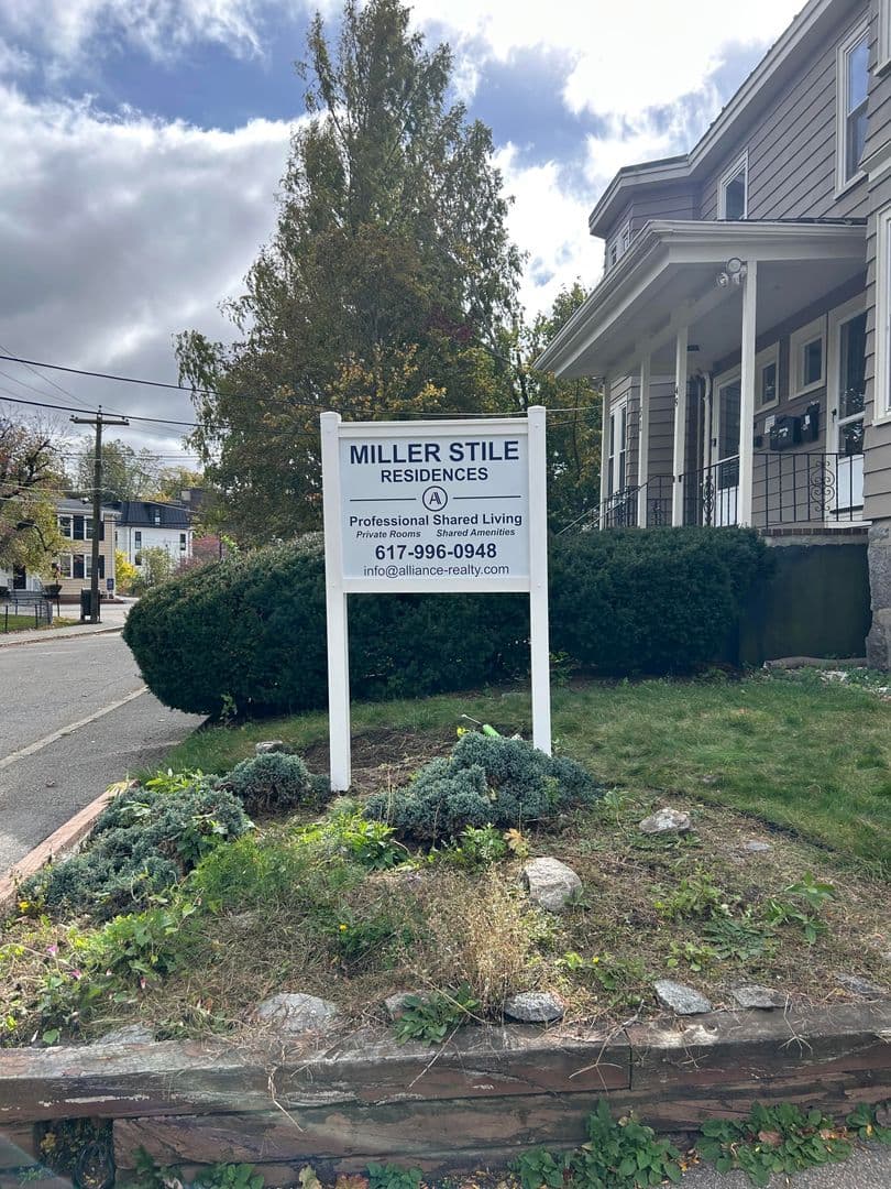 Quincy Apartment: 49-51 Miller Stile Road
