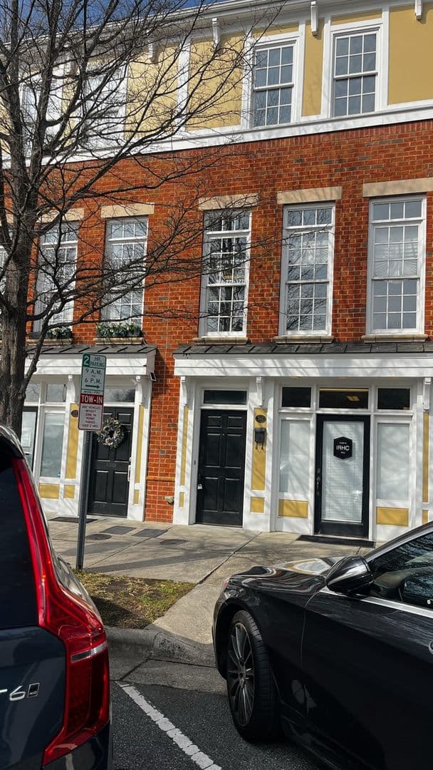 Greensboro Townhome: 203 Southside Square