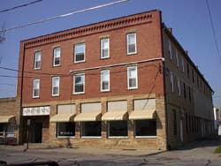 Ashland Apartment: Ashland Apartments
