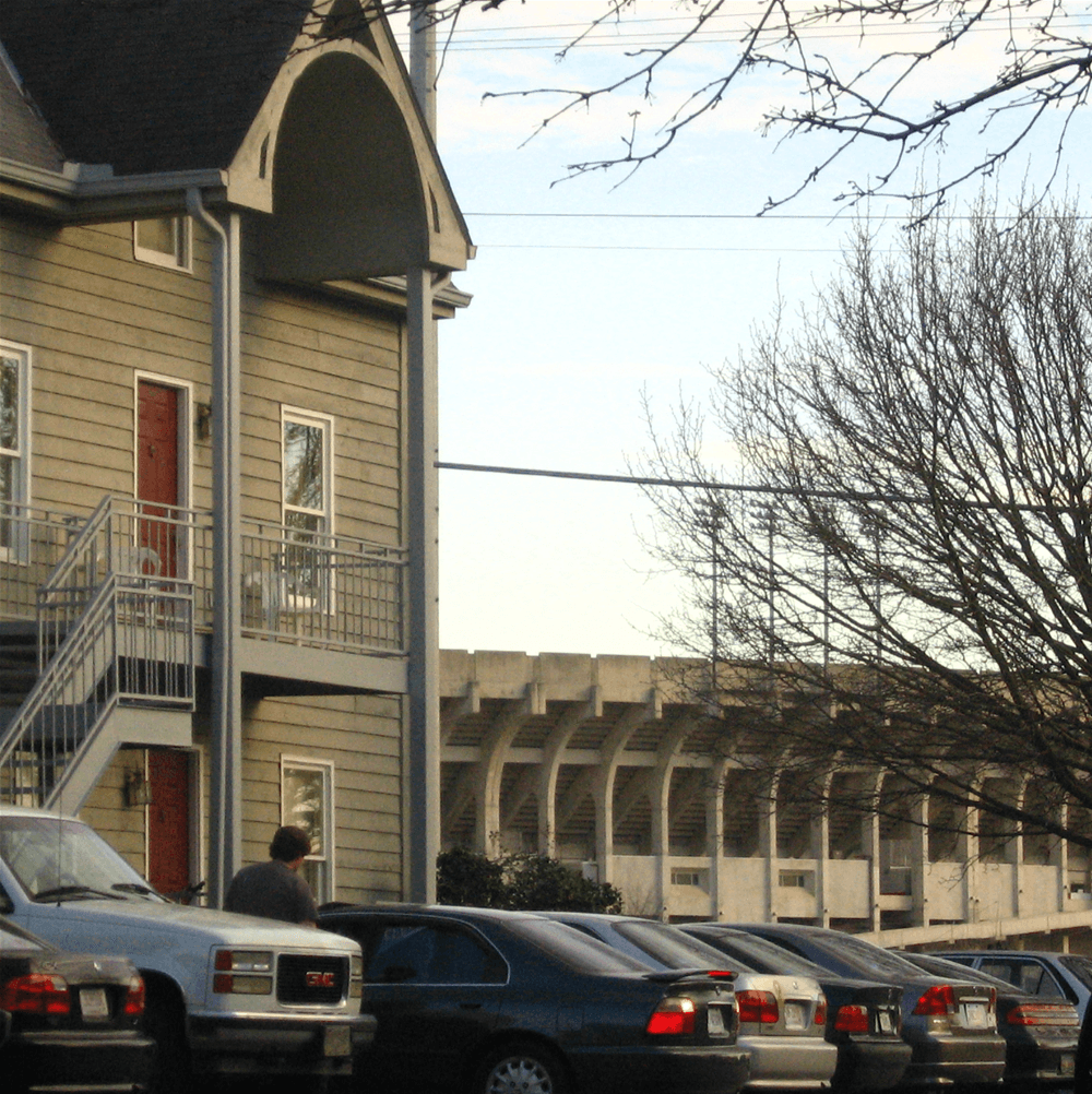 Auburn Condo: Campus Courtyard @ Magnolia