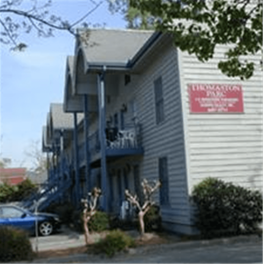 Auburn Condo: Thomaston Parc