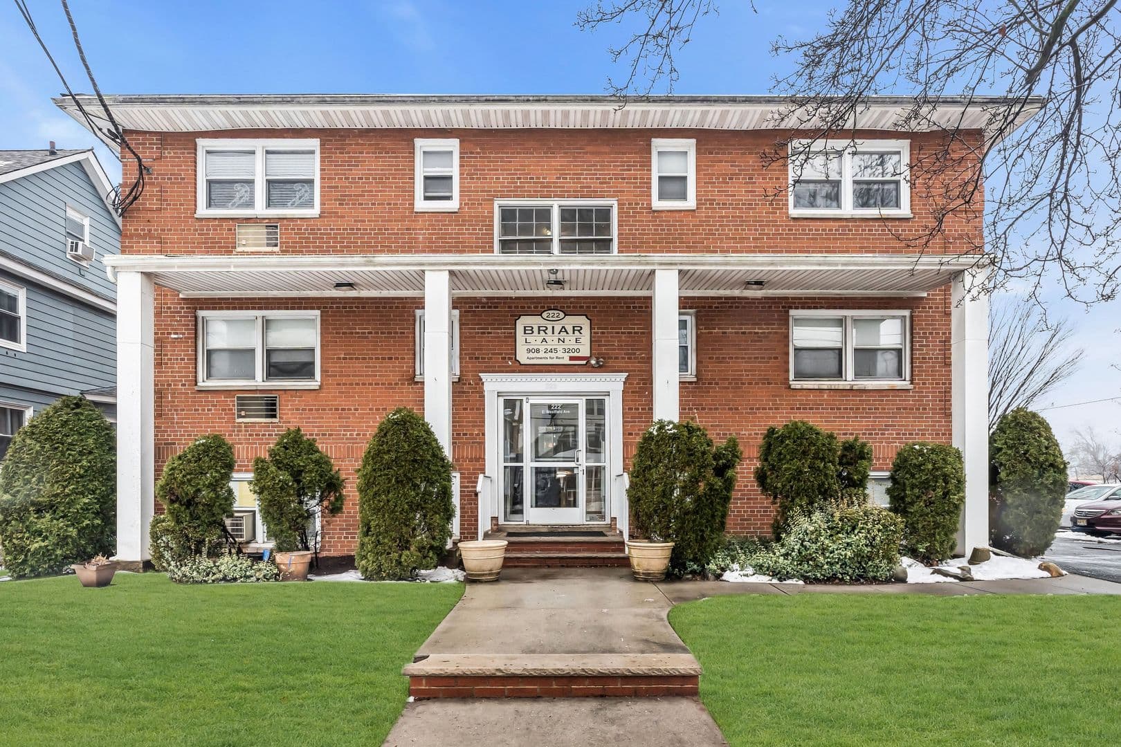Roselle Park Apartment: 222 East Westfield Ave.