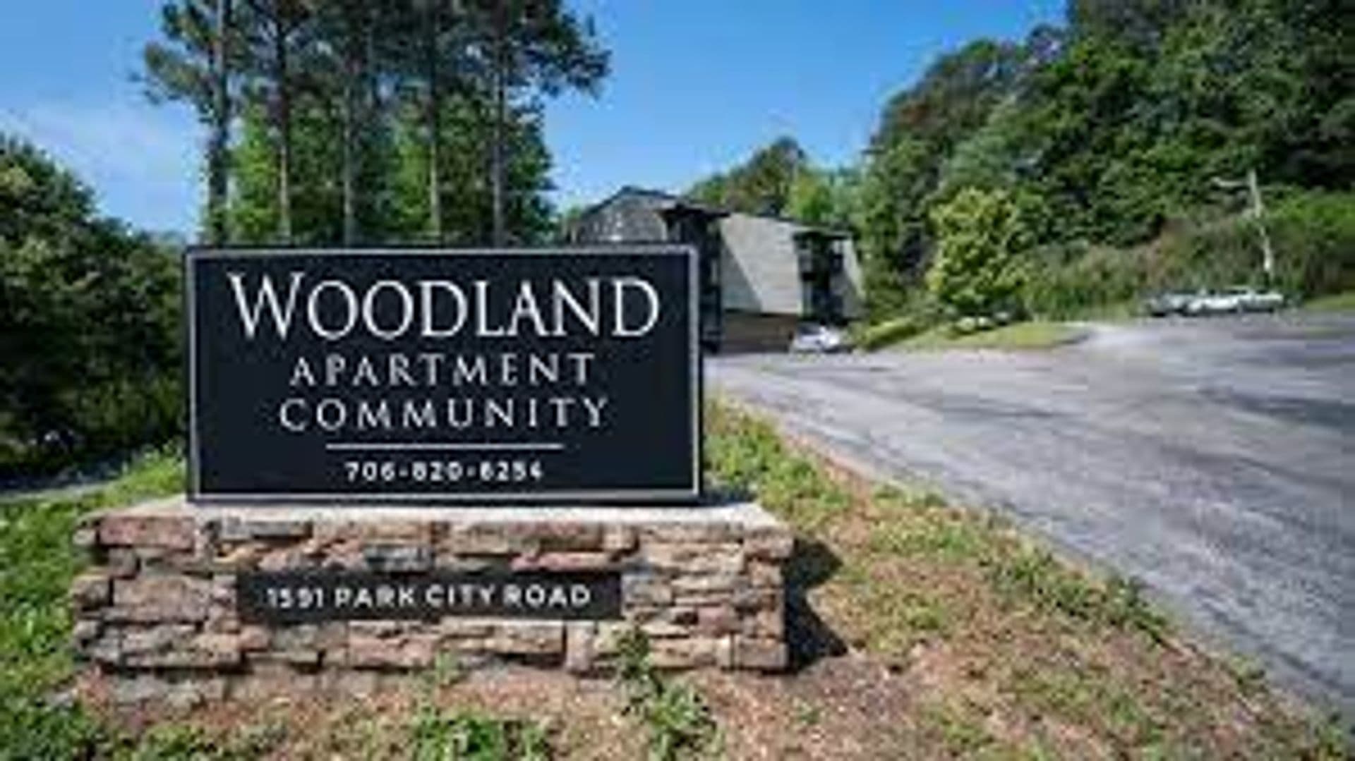 Rossville Apartment: 1591 Park City Road