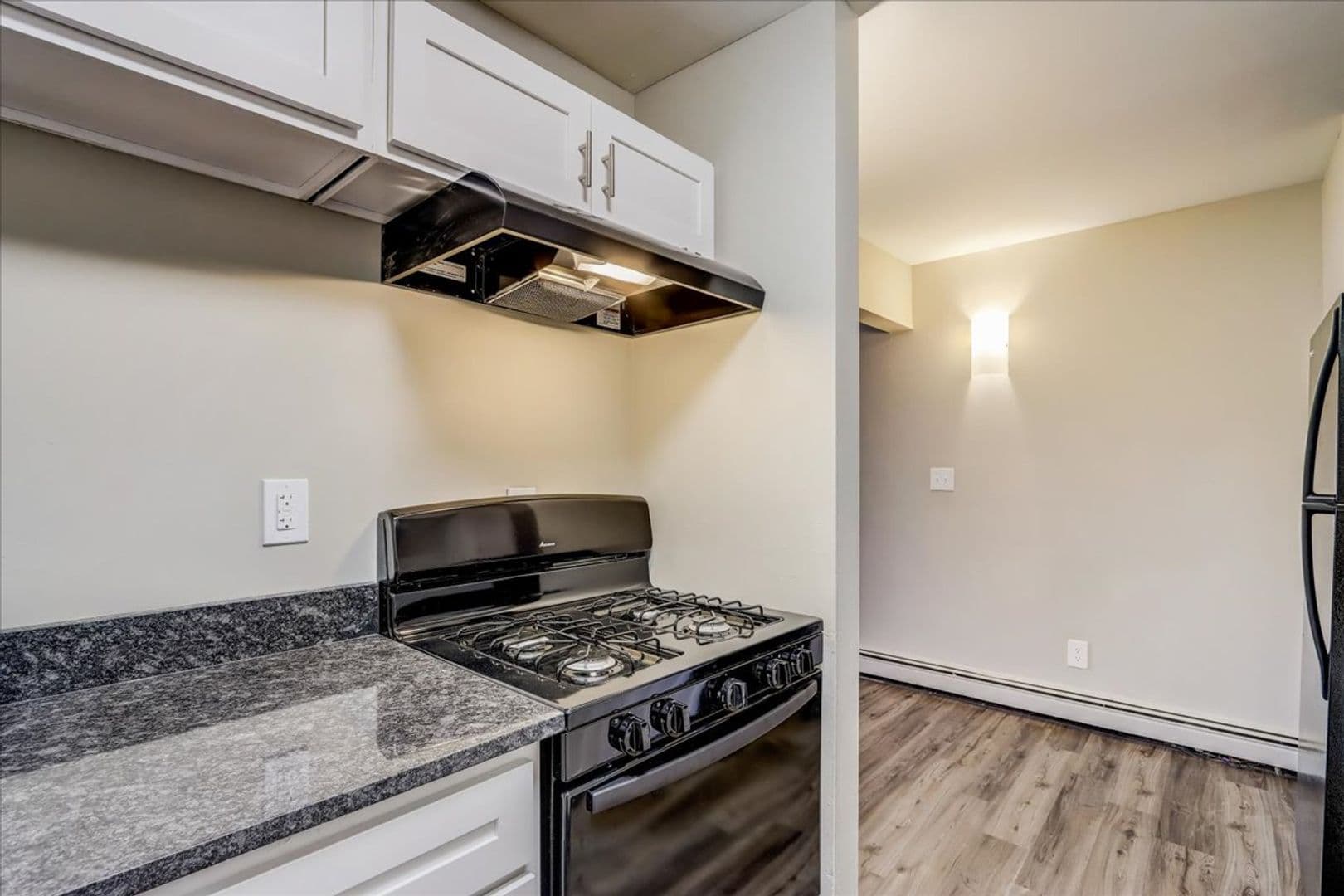 Milwaukee Apartment: 4602 S 20th Street #1