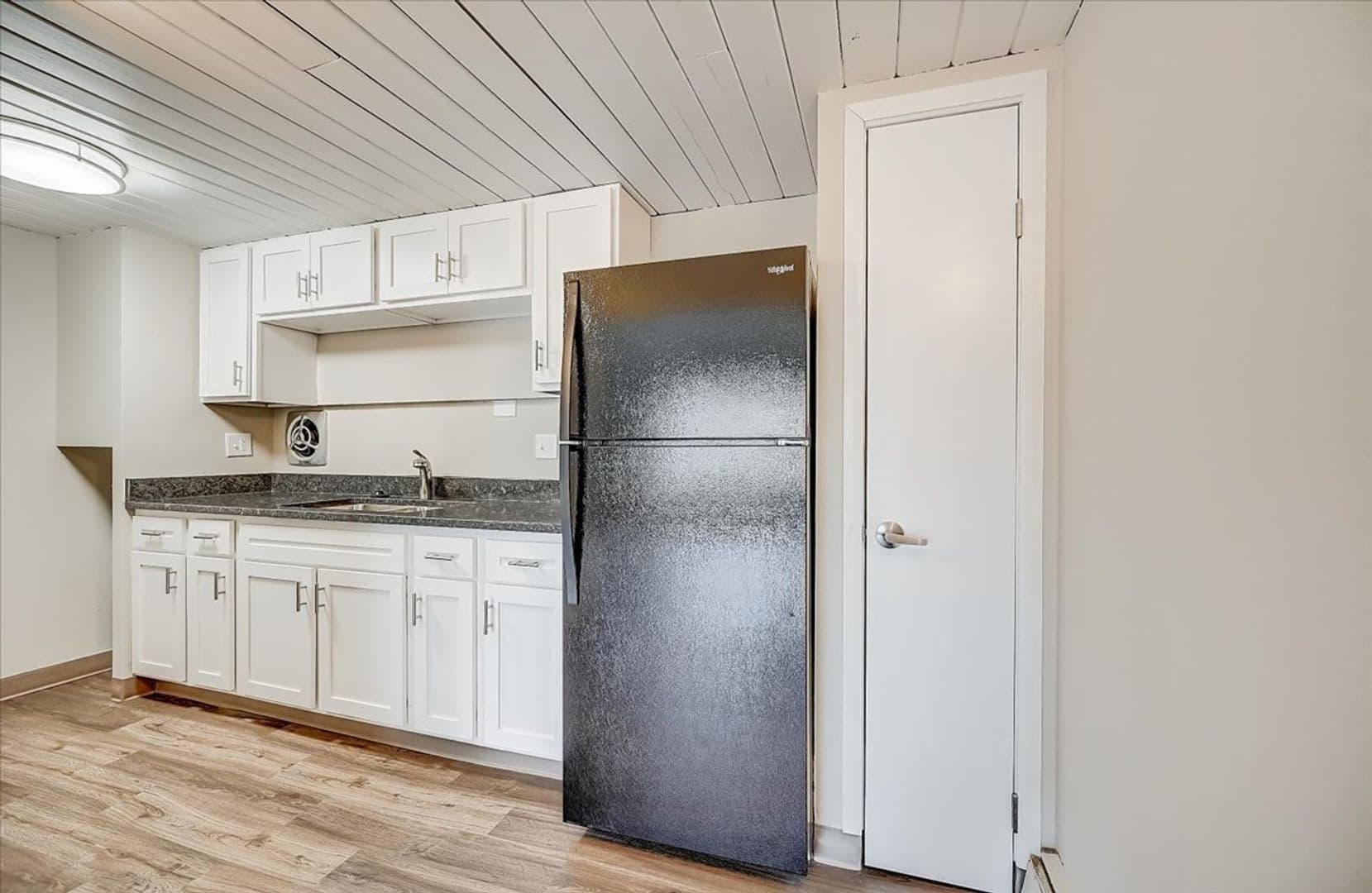 Milwaukee Apartment: 4602 S 20th Street #1
