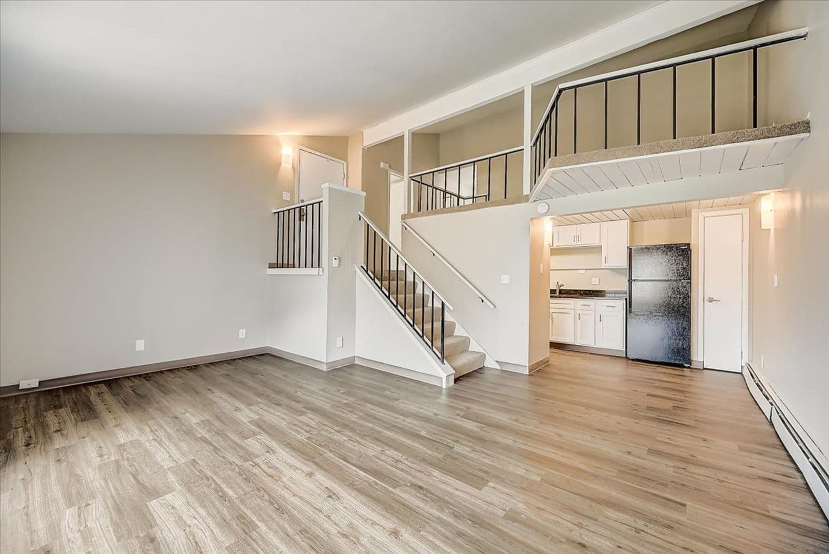 Milwaukee Apartment: 4602 S 20th Street #1
