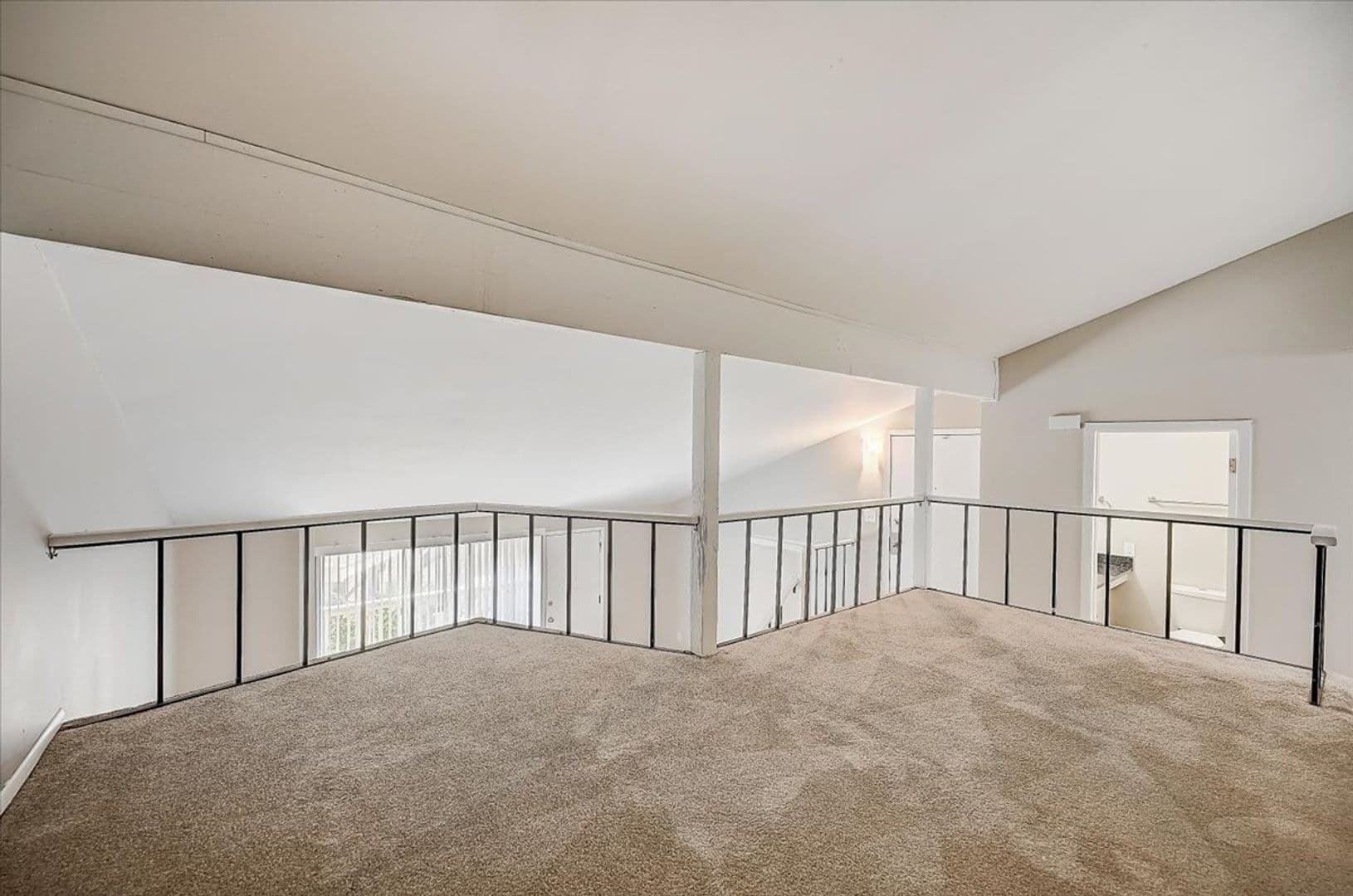 Milwaukee Apartment: 4602 S 20th Street #1