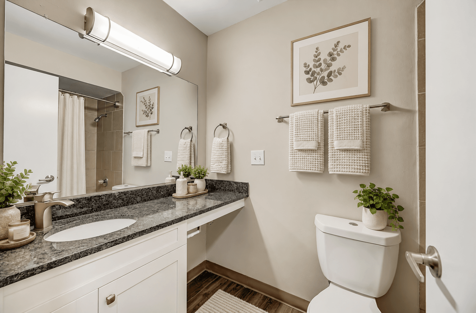 Milwaukee Apartment: 4602 S 20th Street #1