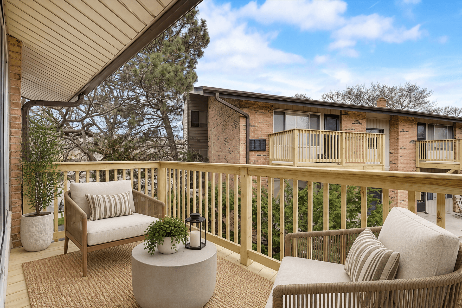 Milwaukee Apartment: 4602 S 20th Street #1