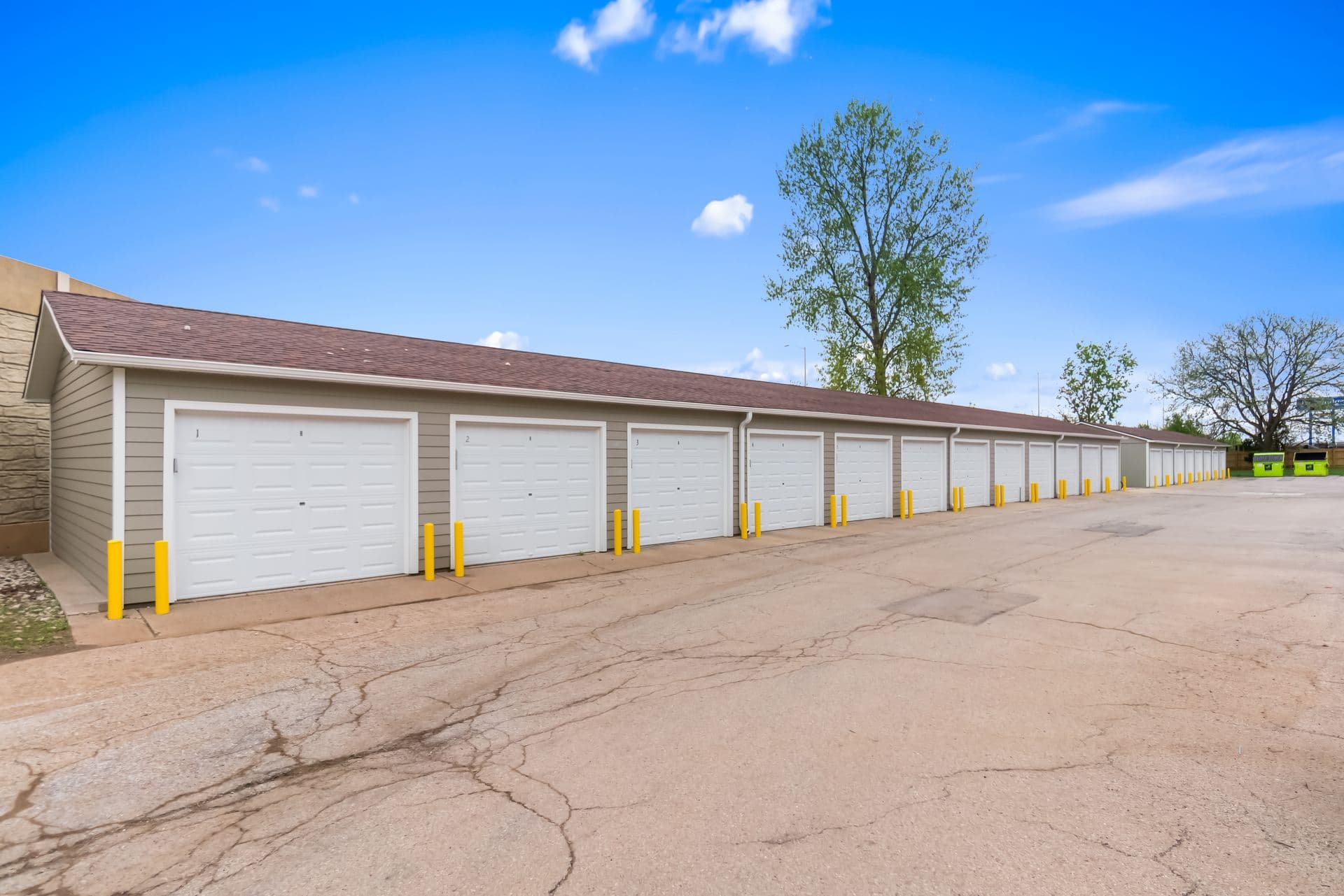 Milwaukee Apartment: 4602 S 20th Street #1
