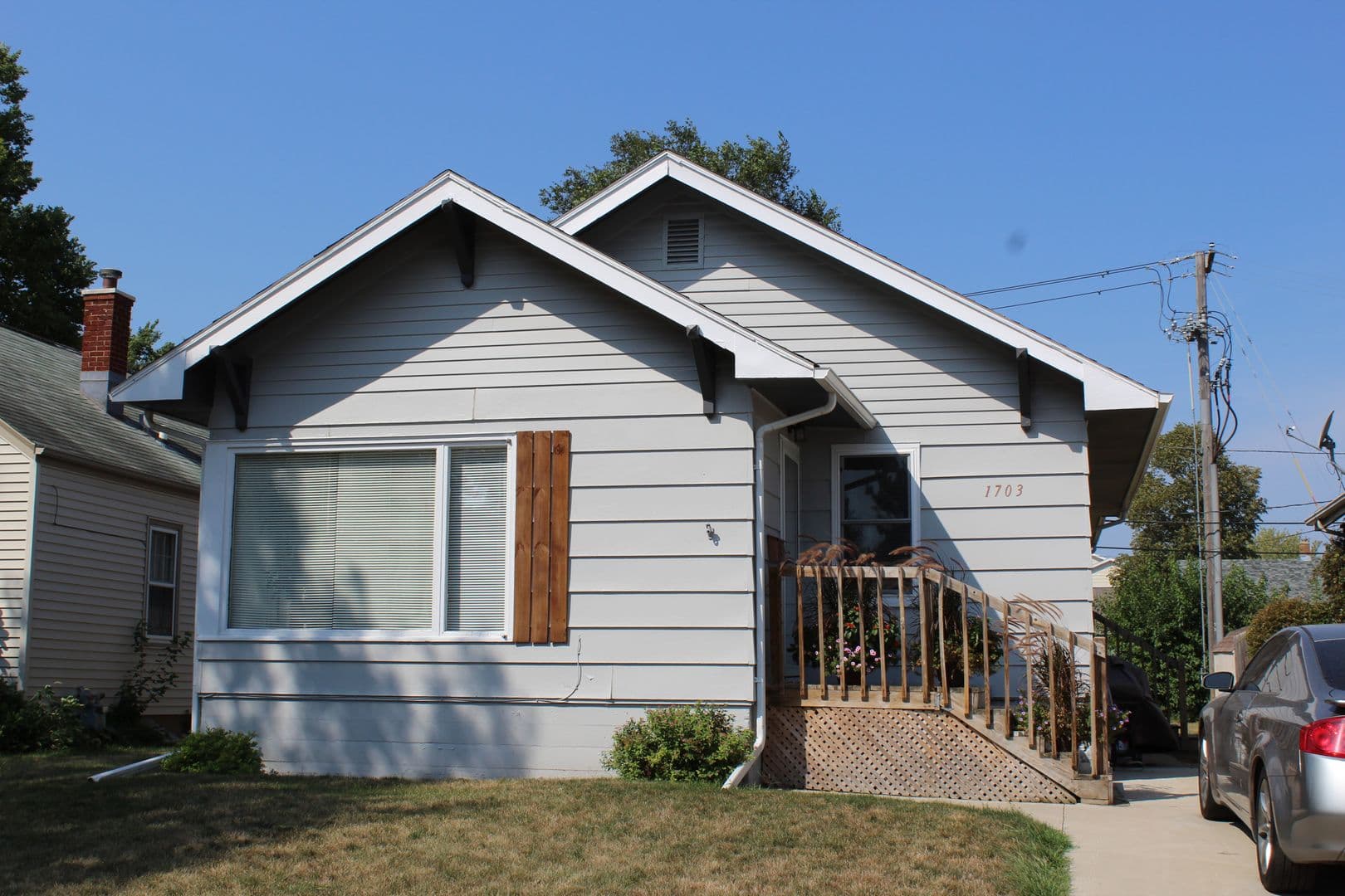 Sioux Falls Apartment: 1703 S 9th Ave