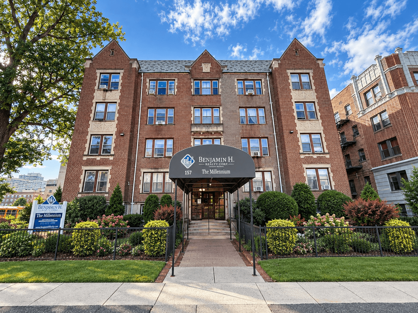 East Orange Apartment: 157 Halsted Street
