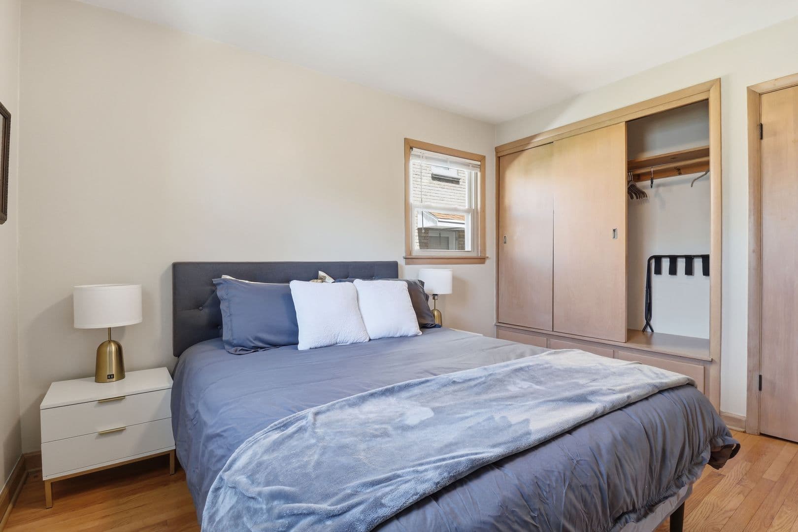 Milwaukee Apartment: S 39th St