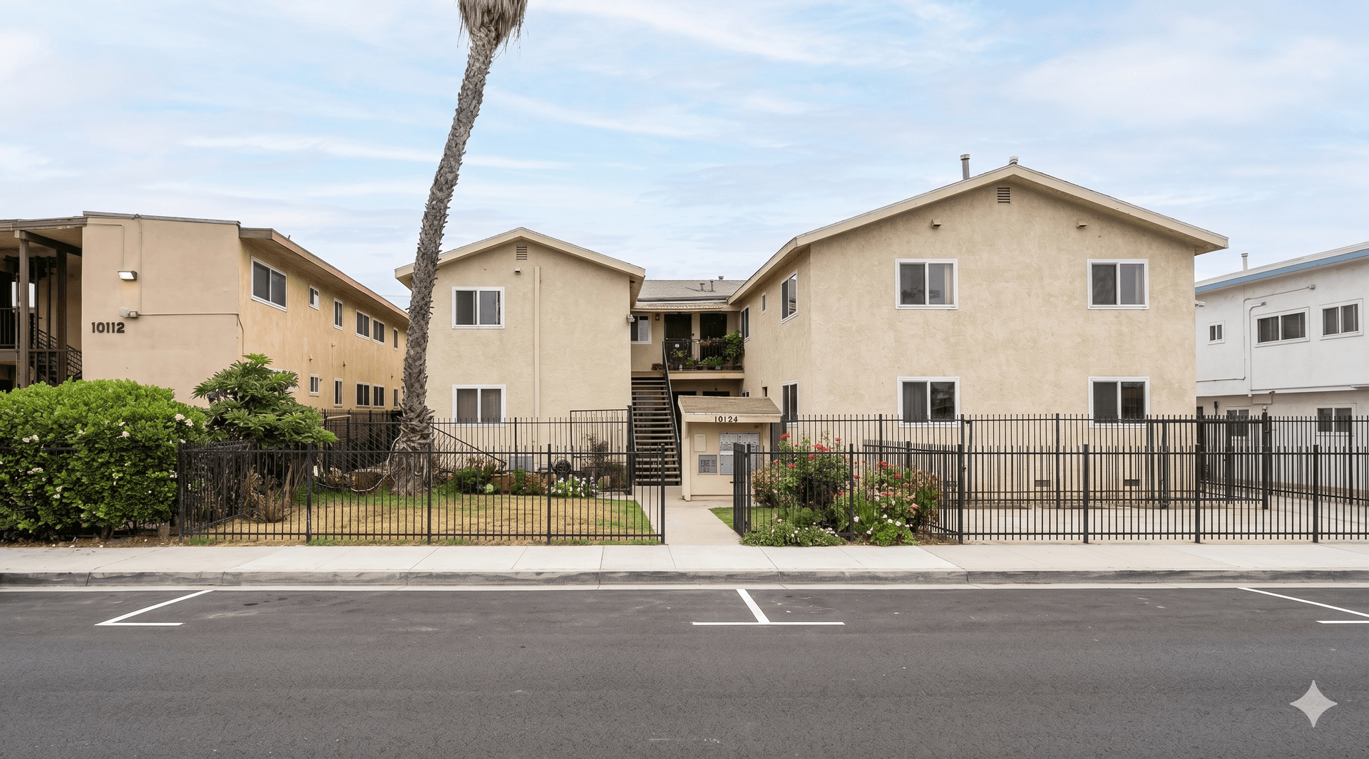 Inglewood Apartment: 10124 Felton Ave