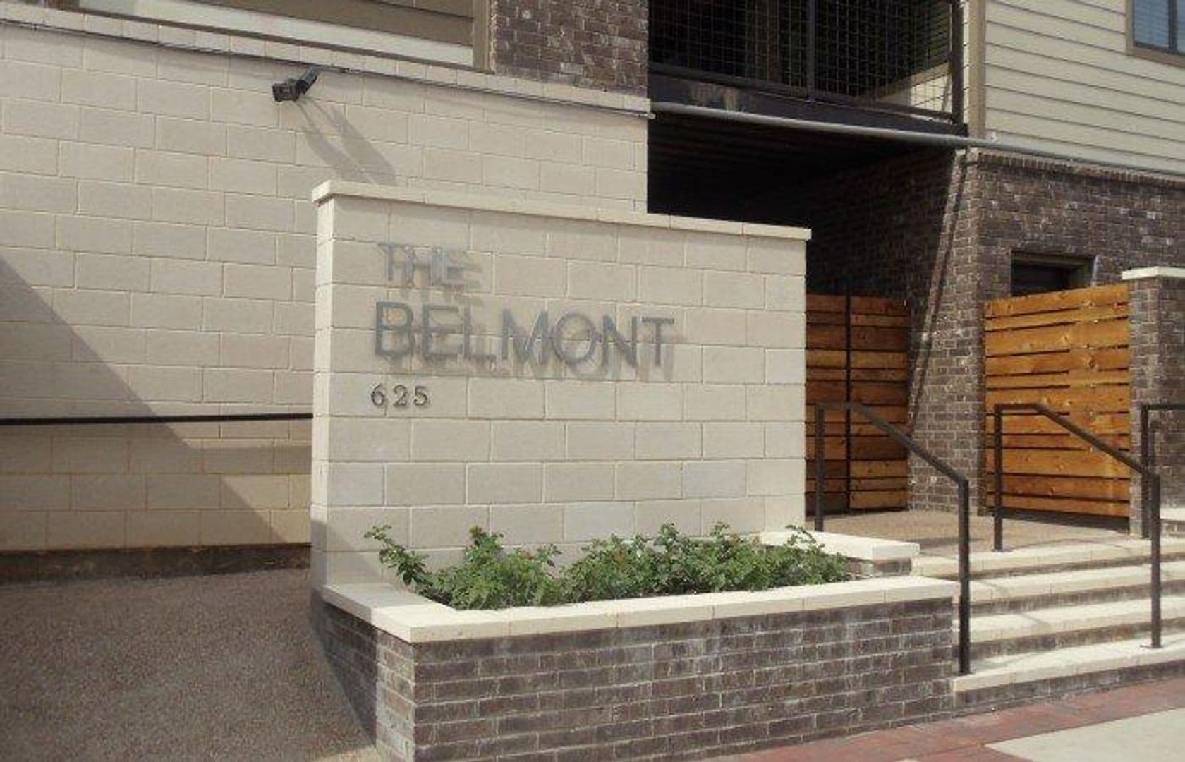 Waco Apartment: 625 S 5th St