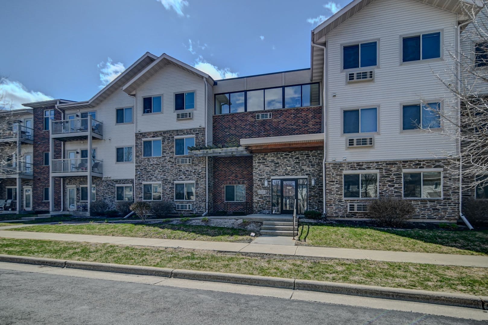 Madison Apartment: 6749 Fairhaven Road