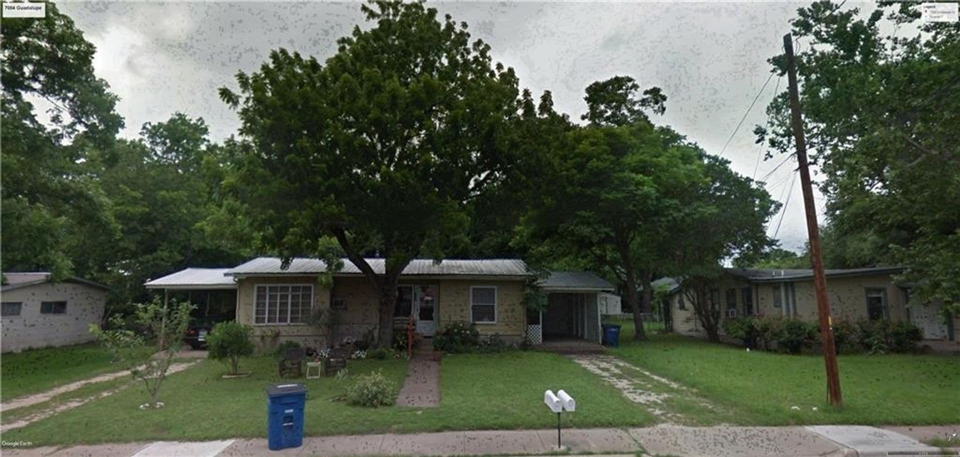 Austin Apartment: 7004 Guadalupe Street