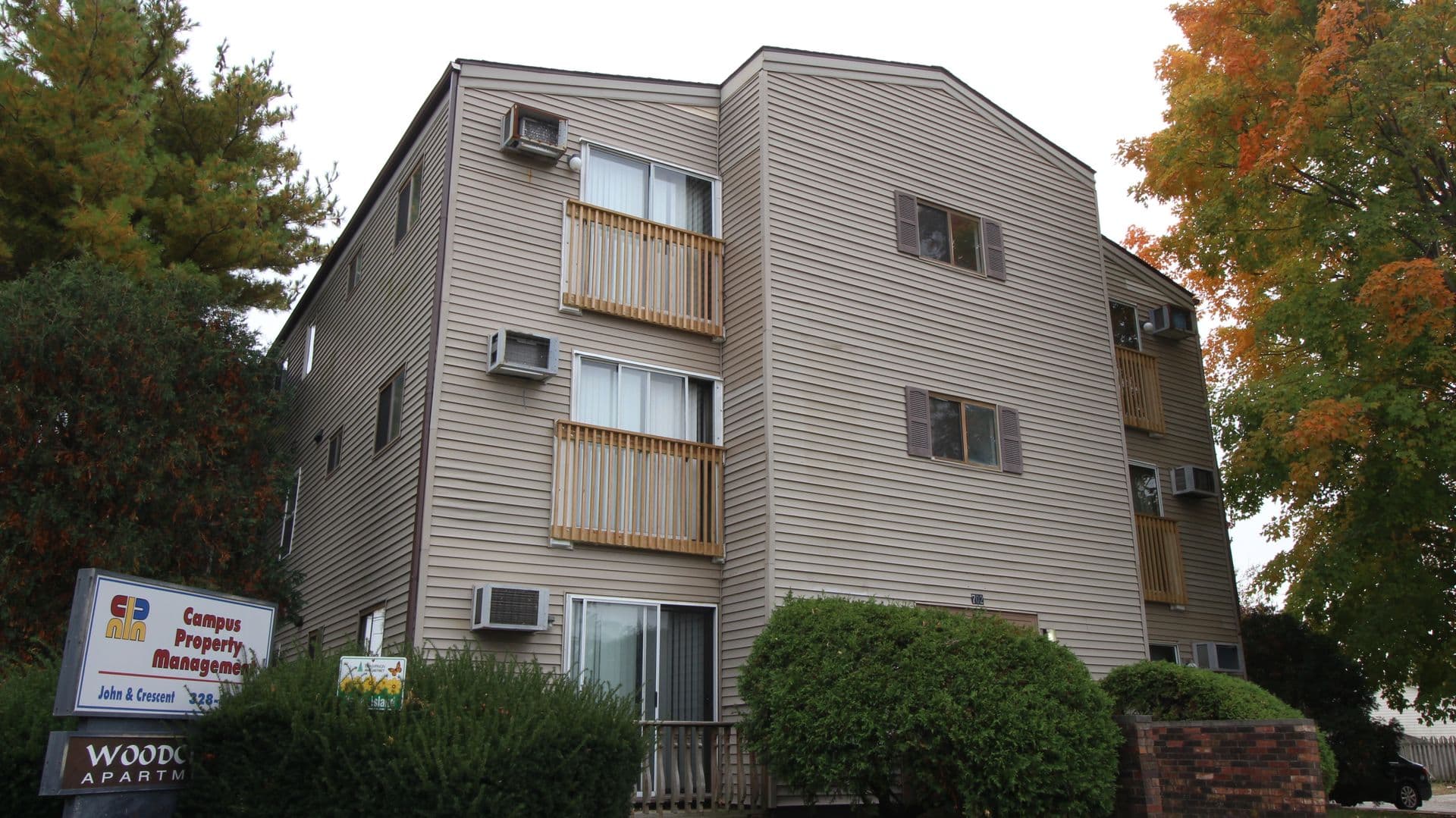 Champaign Apartment: 701-703 Hollycrest, 702 Crescent, 2003 W John