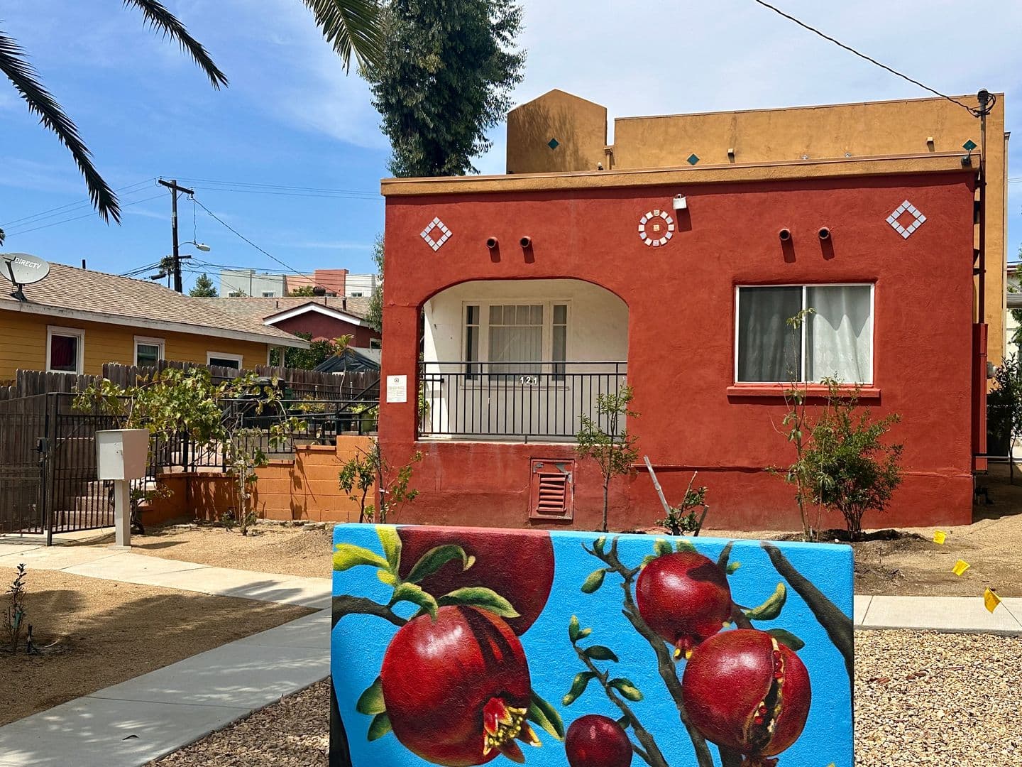 San Ysidro Apartment: 121 W Hall Avenue