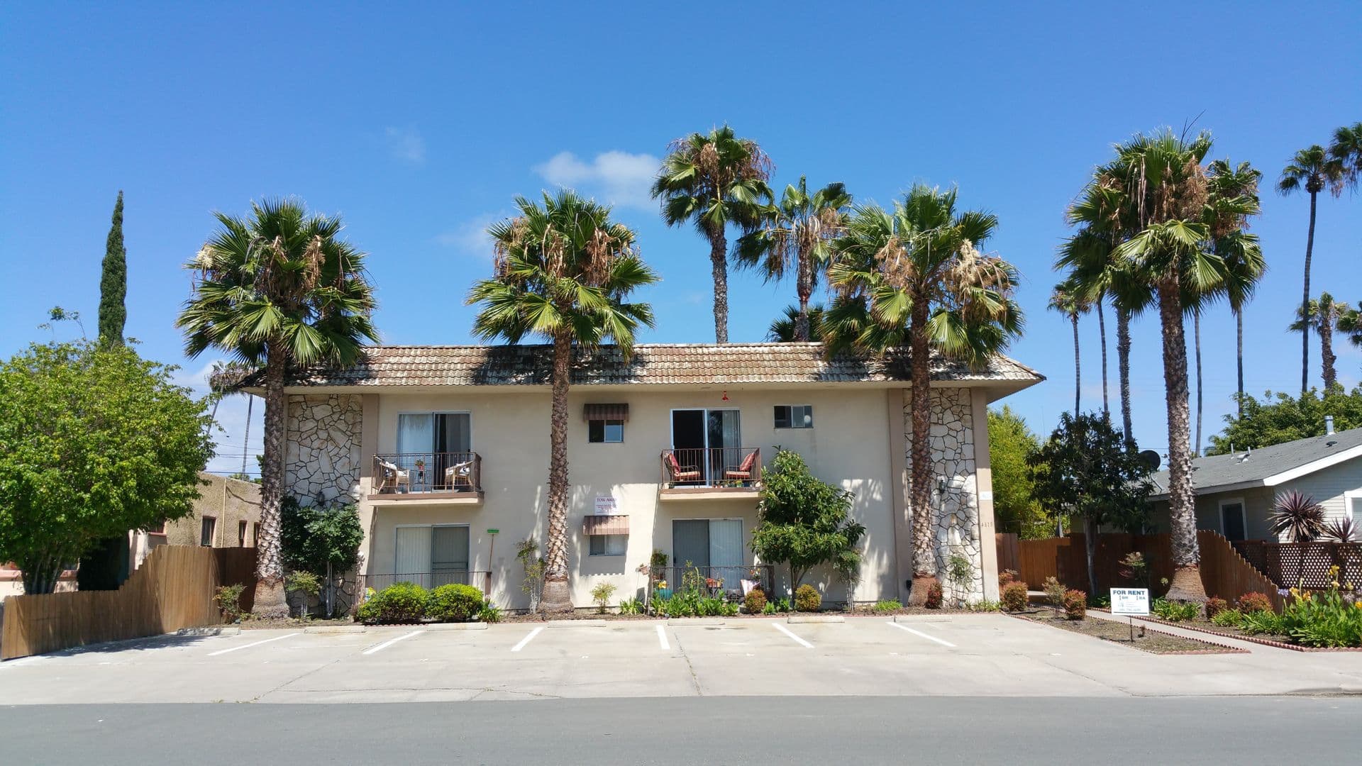 San Diego Apartment: 4613 Alabama St.