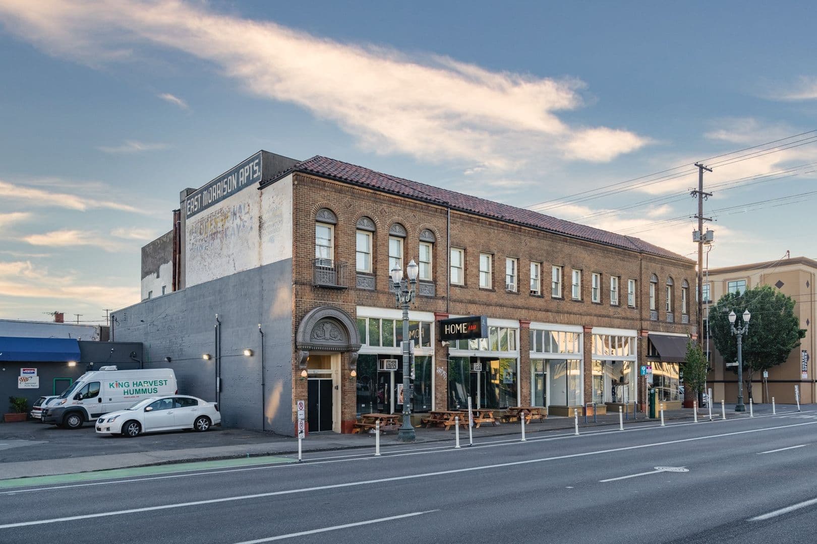 Portland Apartment: 717-735 SE Morrison St.
