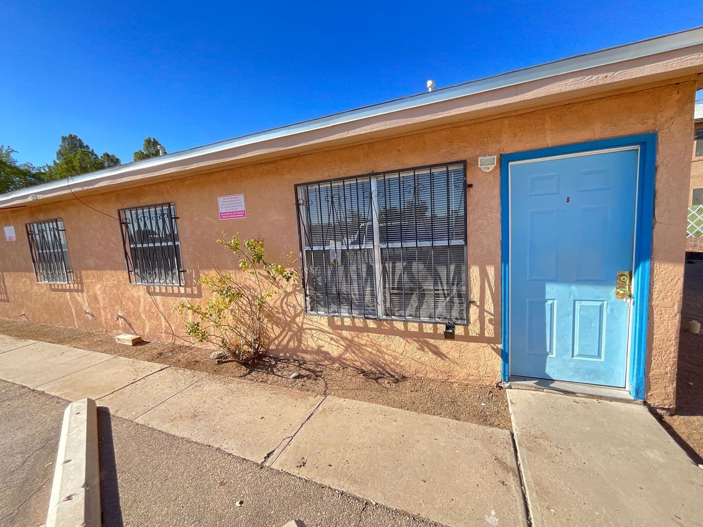 Las Cruces Apartment: 905 Branson