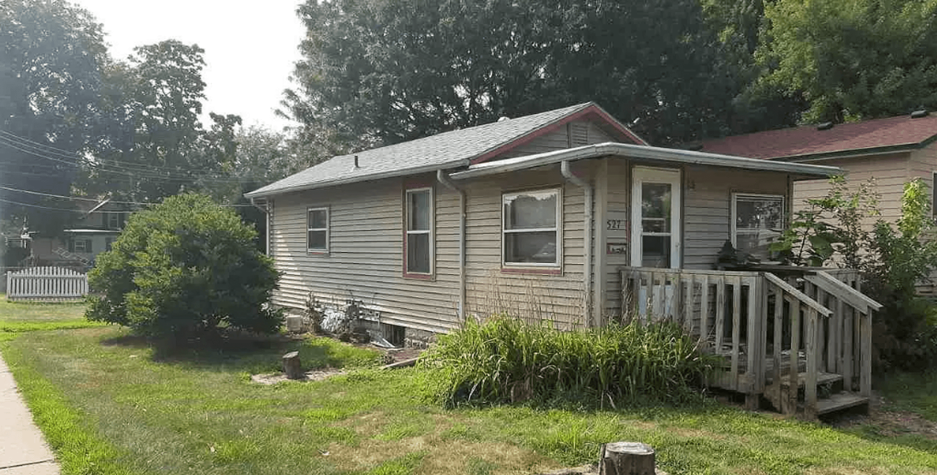 Sioux Falls House: 527 S Hawthorne Ave