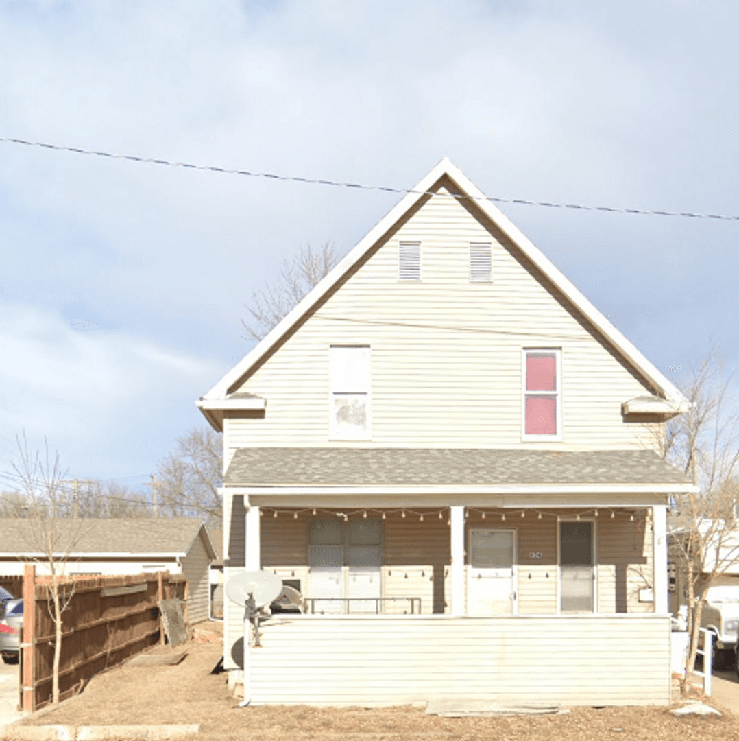 Sioux Falls House: 624 E 14th St