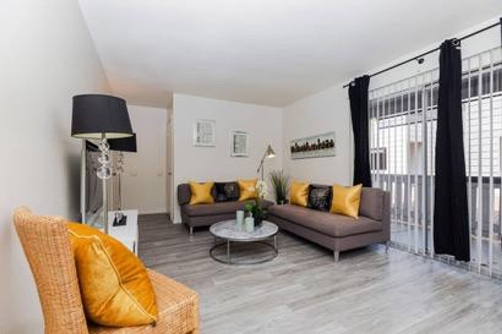 Peoria Apartment: 11600 North 75th Ave.
