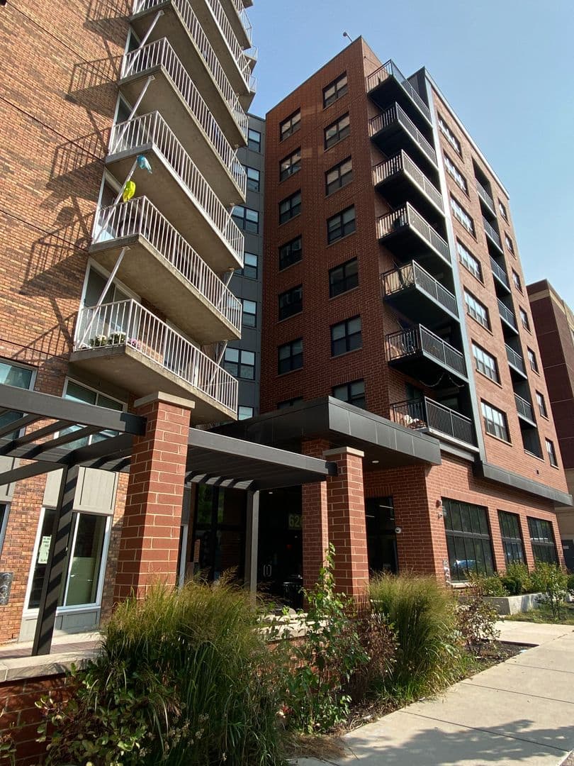 Madison Apartment: The Roundhouse