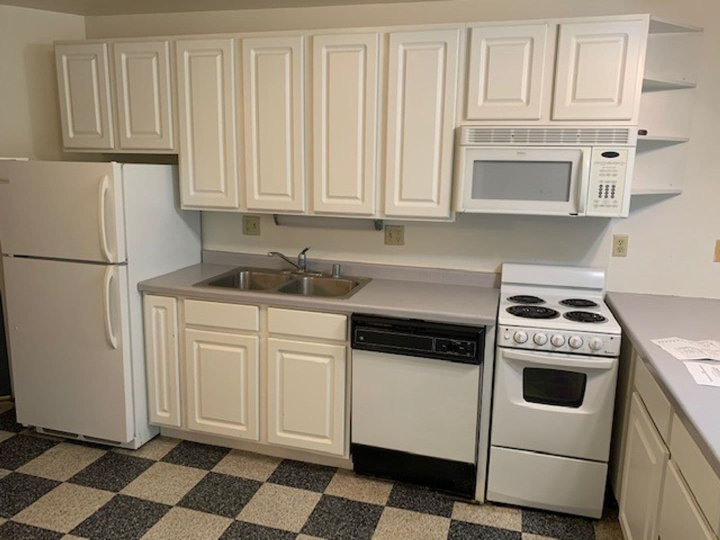 Madison Apartment: The Roundhouse