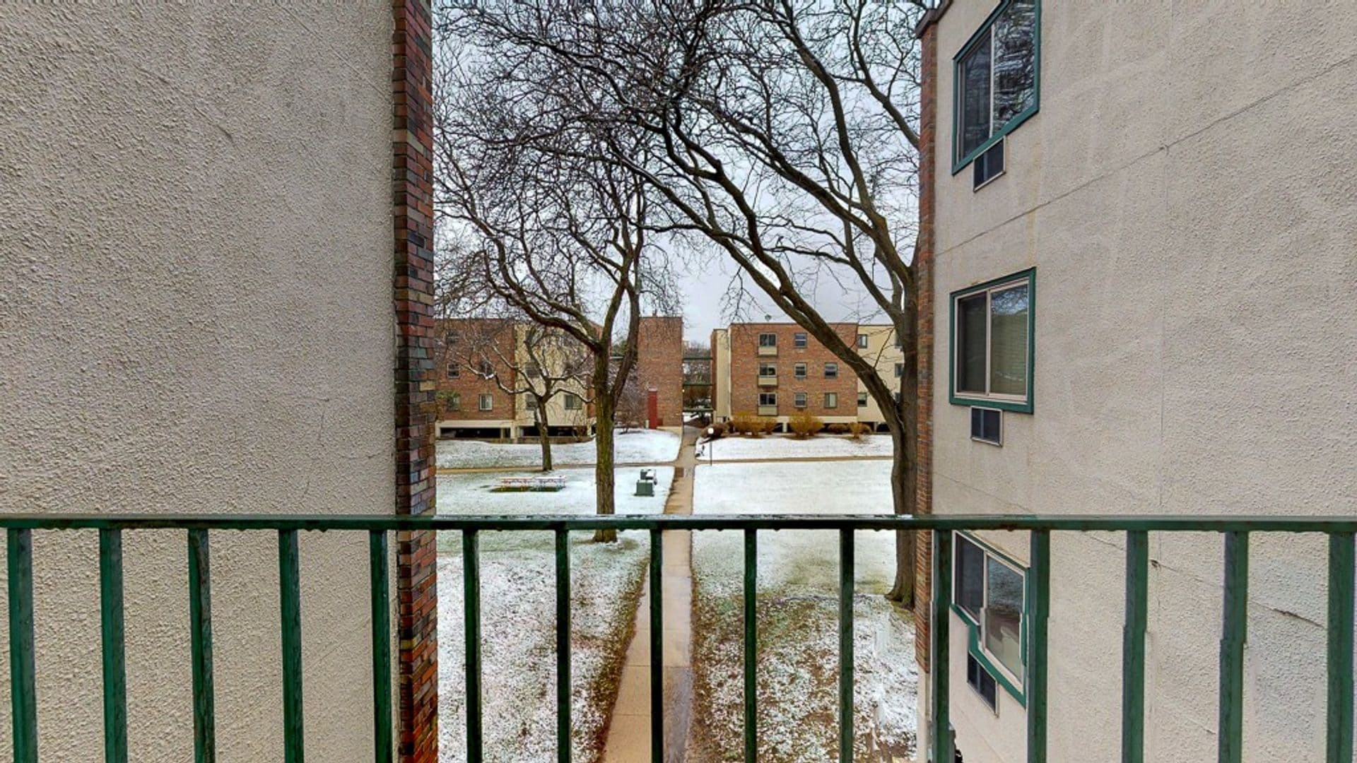 Madison Apartment: Parkview Apartments