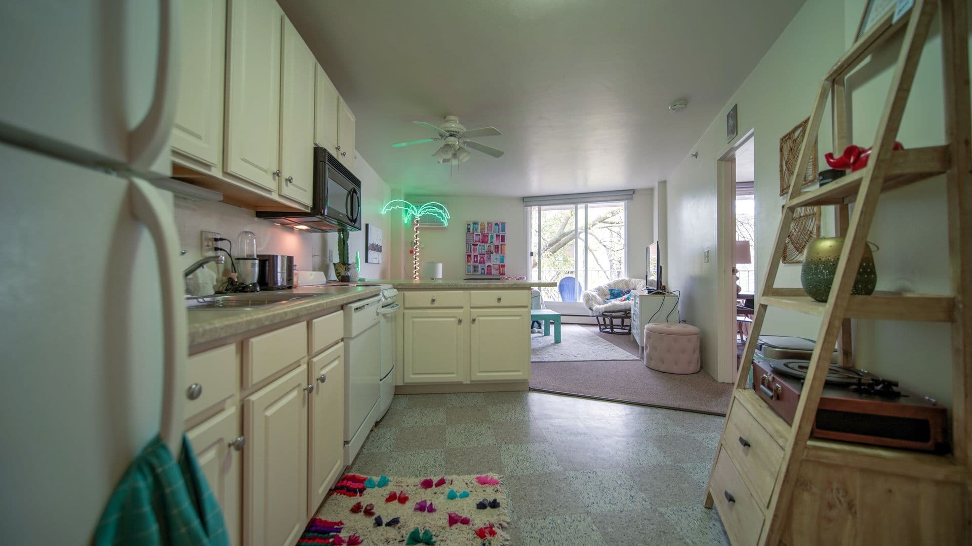 Madison Apartment: The Roundhouse