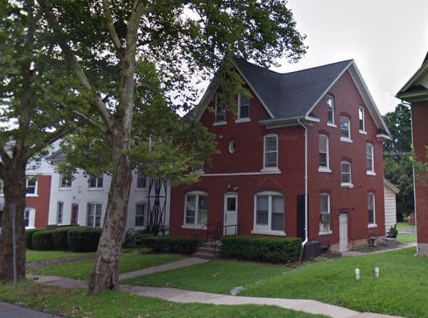 State College Apartment: 718 West College Avenue