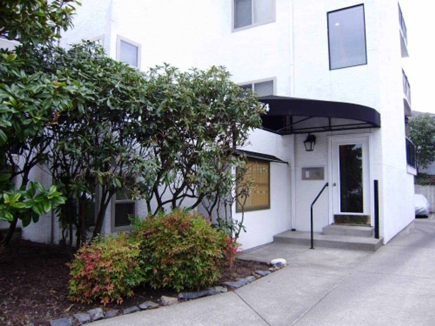 Seattle Apartment: 2424 NW 59th St