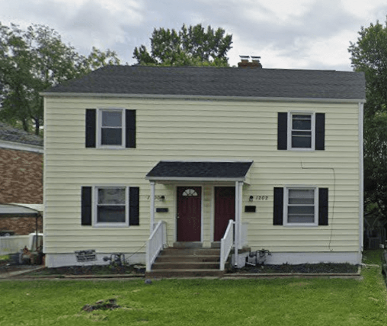 Evansville House: 1200 Corregidor Cir