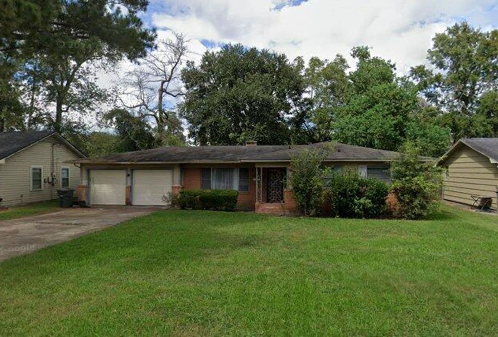 Beaumont House: 4680 Dellwood Ln ,
