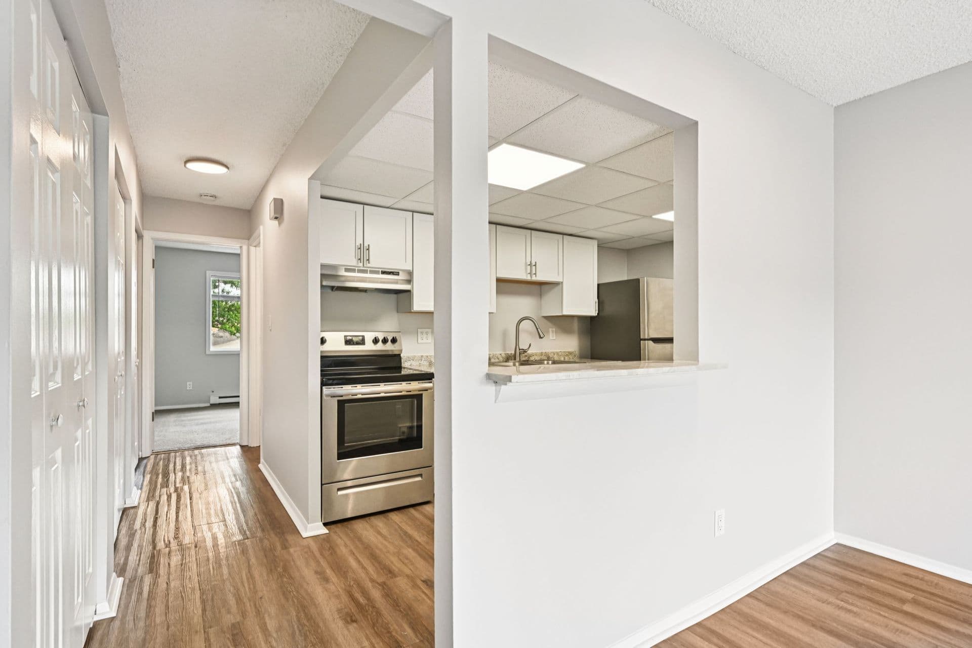 Montgomery Apartment: 800-834 Victoria Dr