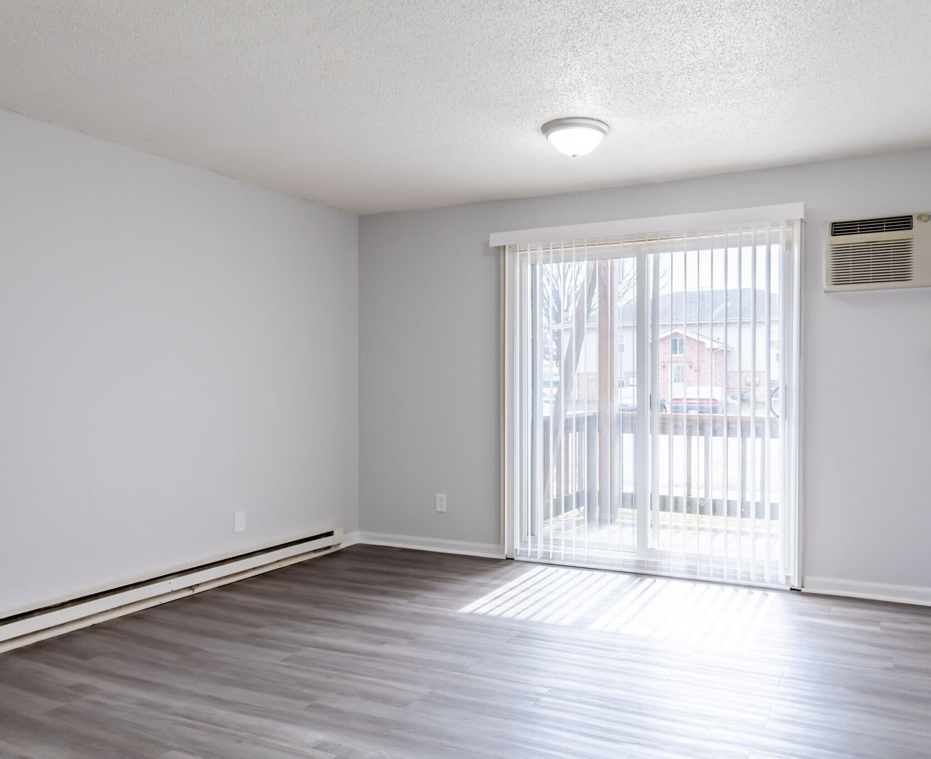 Montgomery Apartment: 800-834 Victoria Dr
