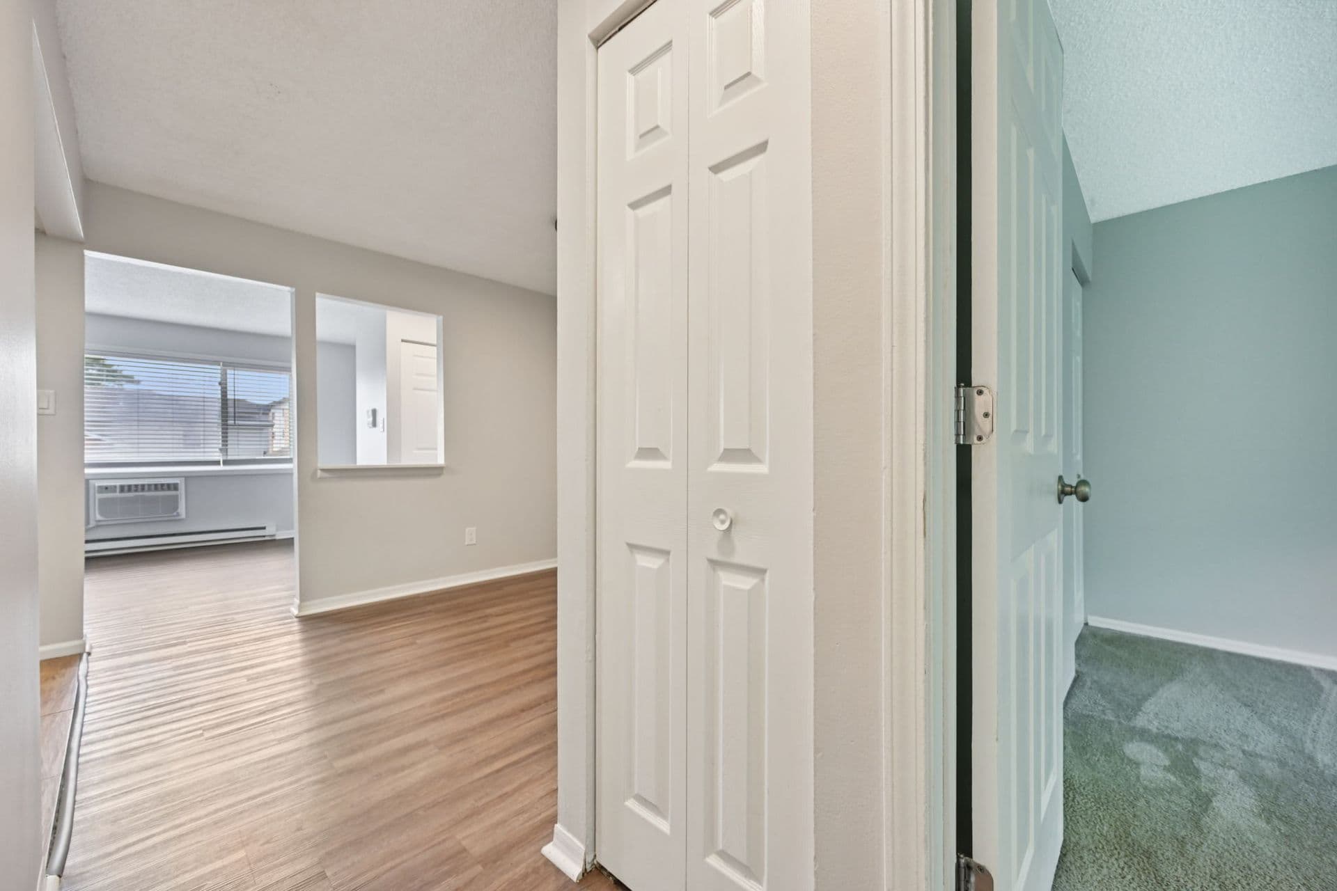 Montgomery Apartment: 800-834 Victoria Dr