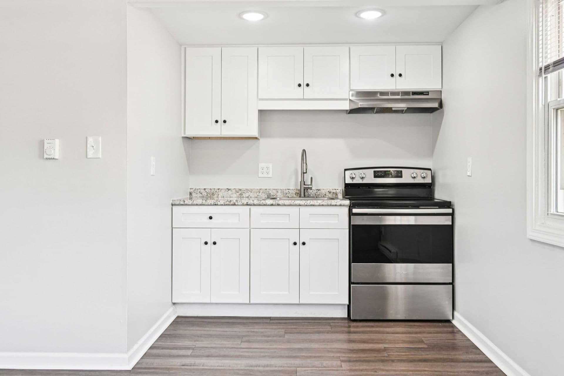Montgomery Apartment: 800-834 Victoria Dr