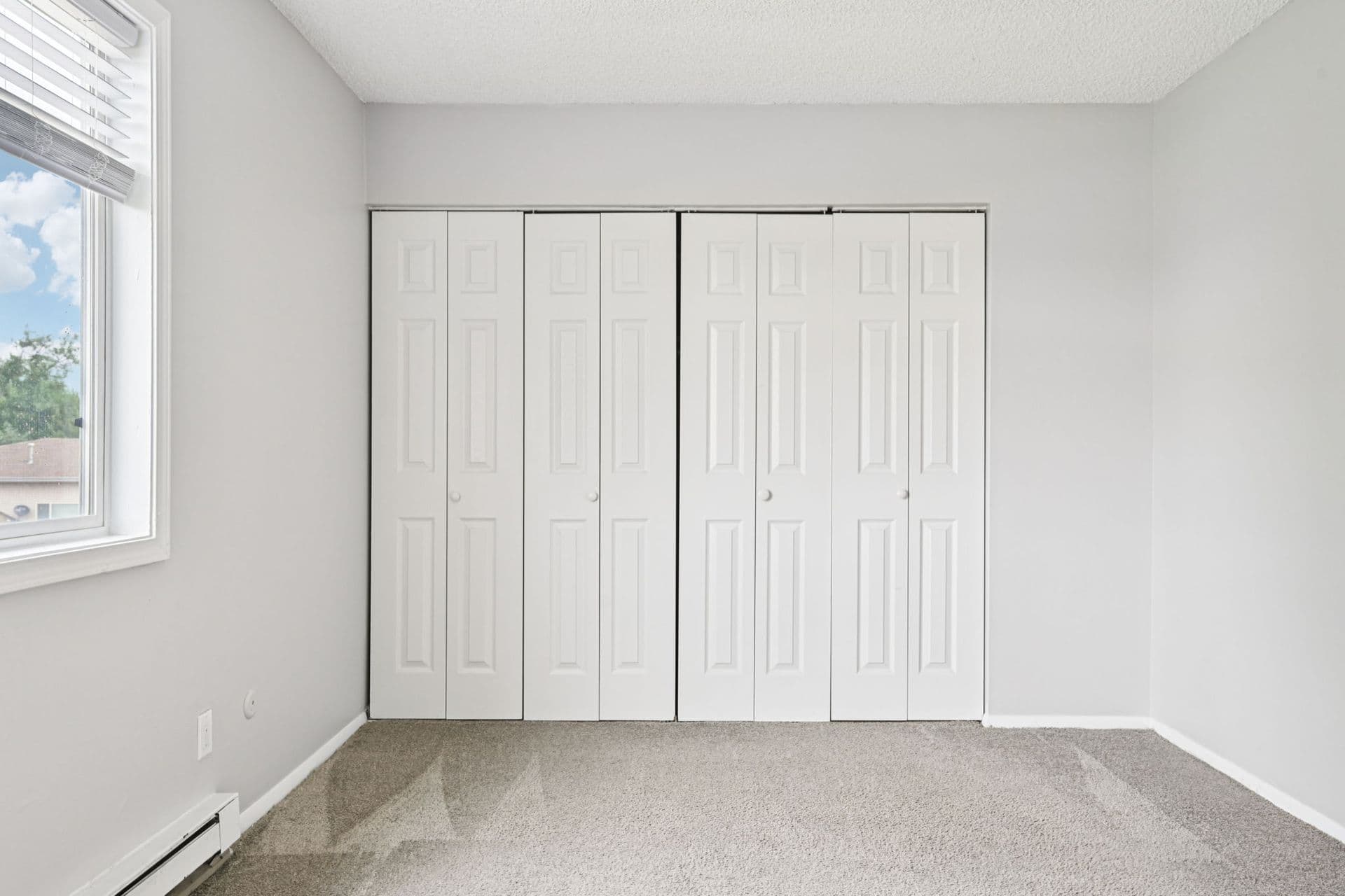 Montgomery Apartment: 800-834 Victoria Dr