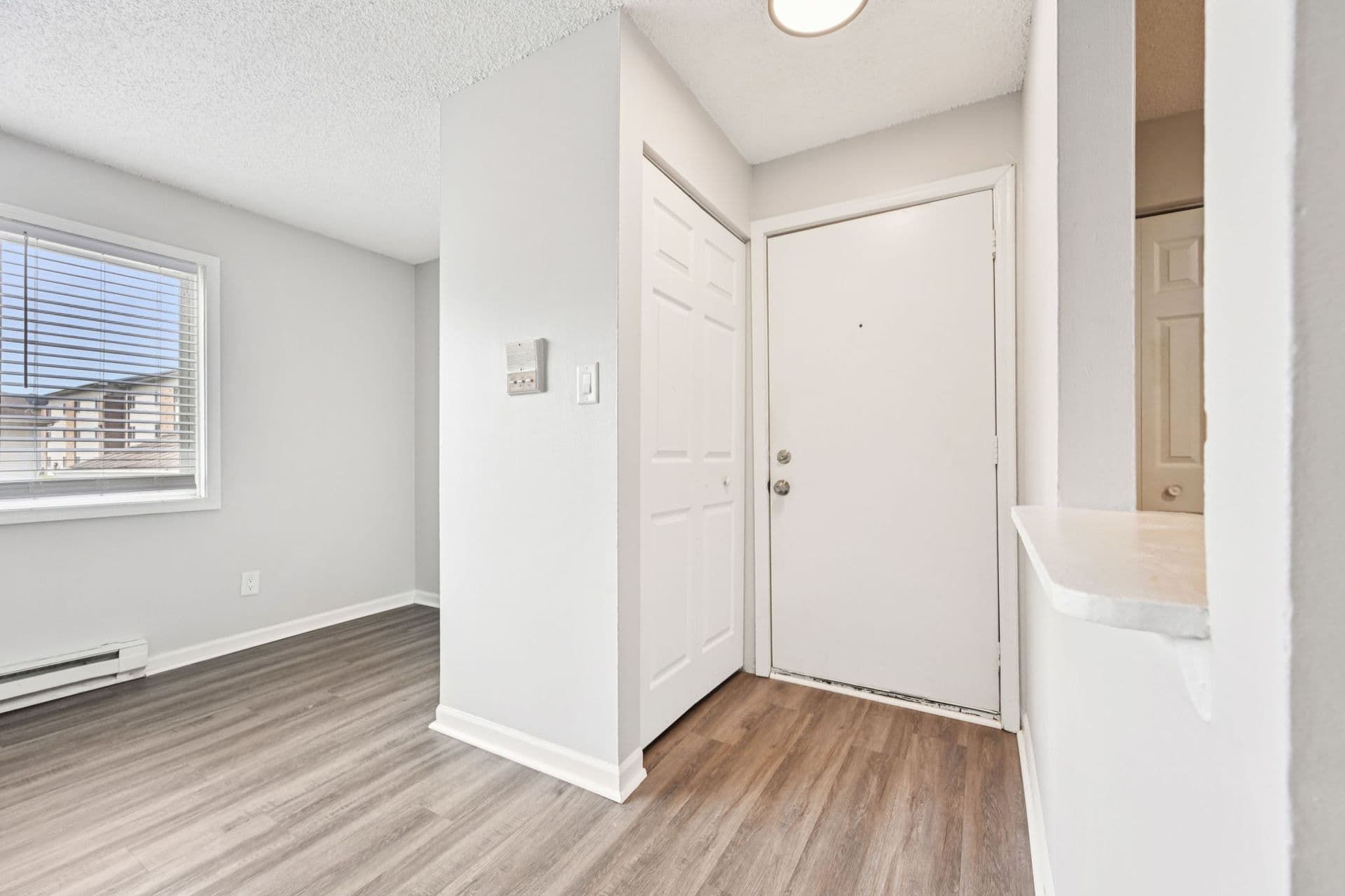 Montgomery Apartment: 800-834 Victoria Dr