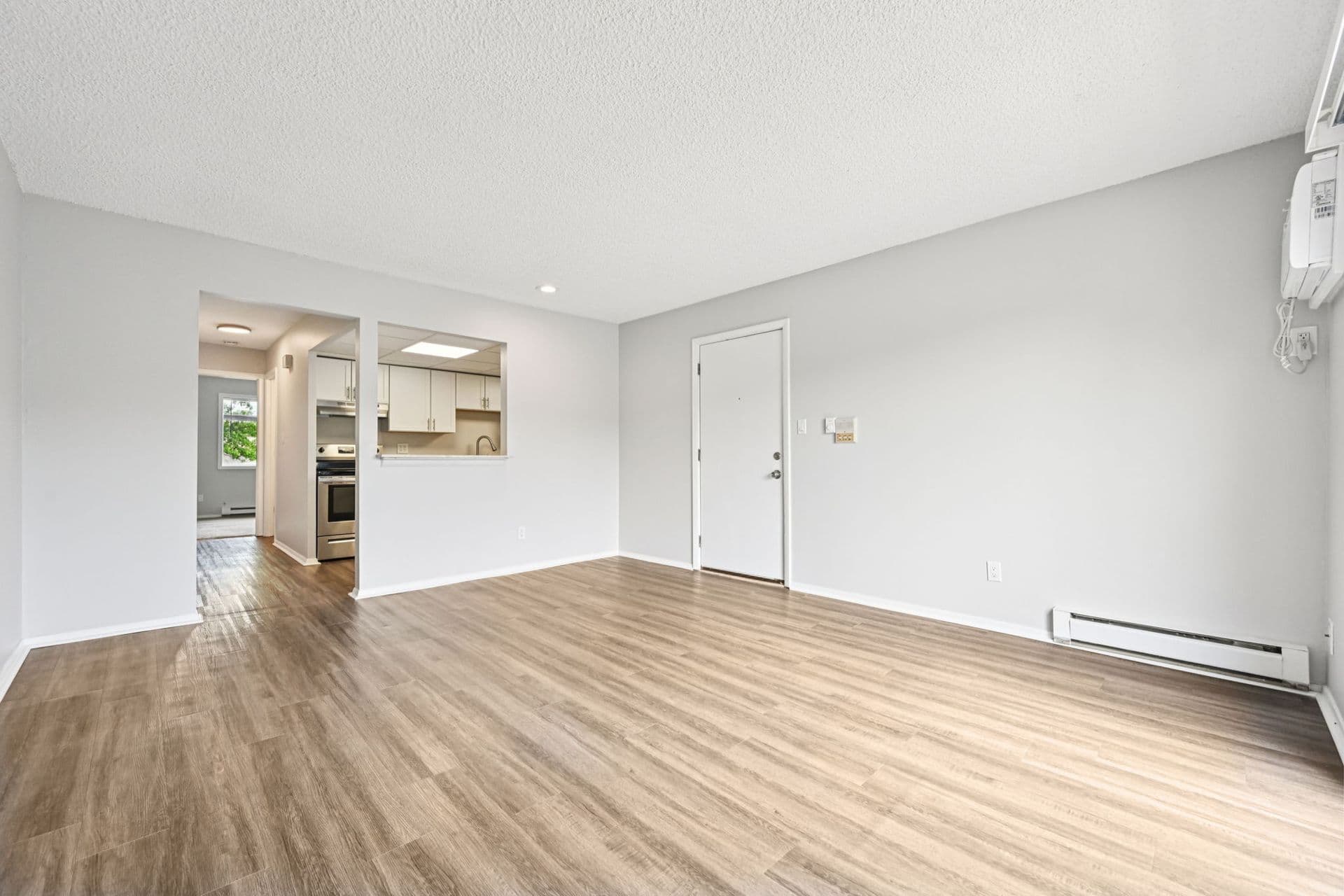 Montgomery Apartment: 800-834 Victoria Dr