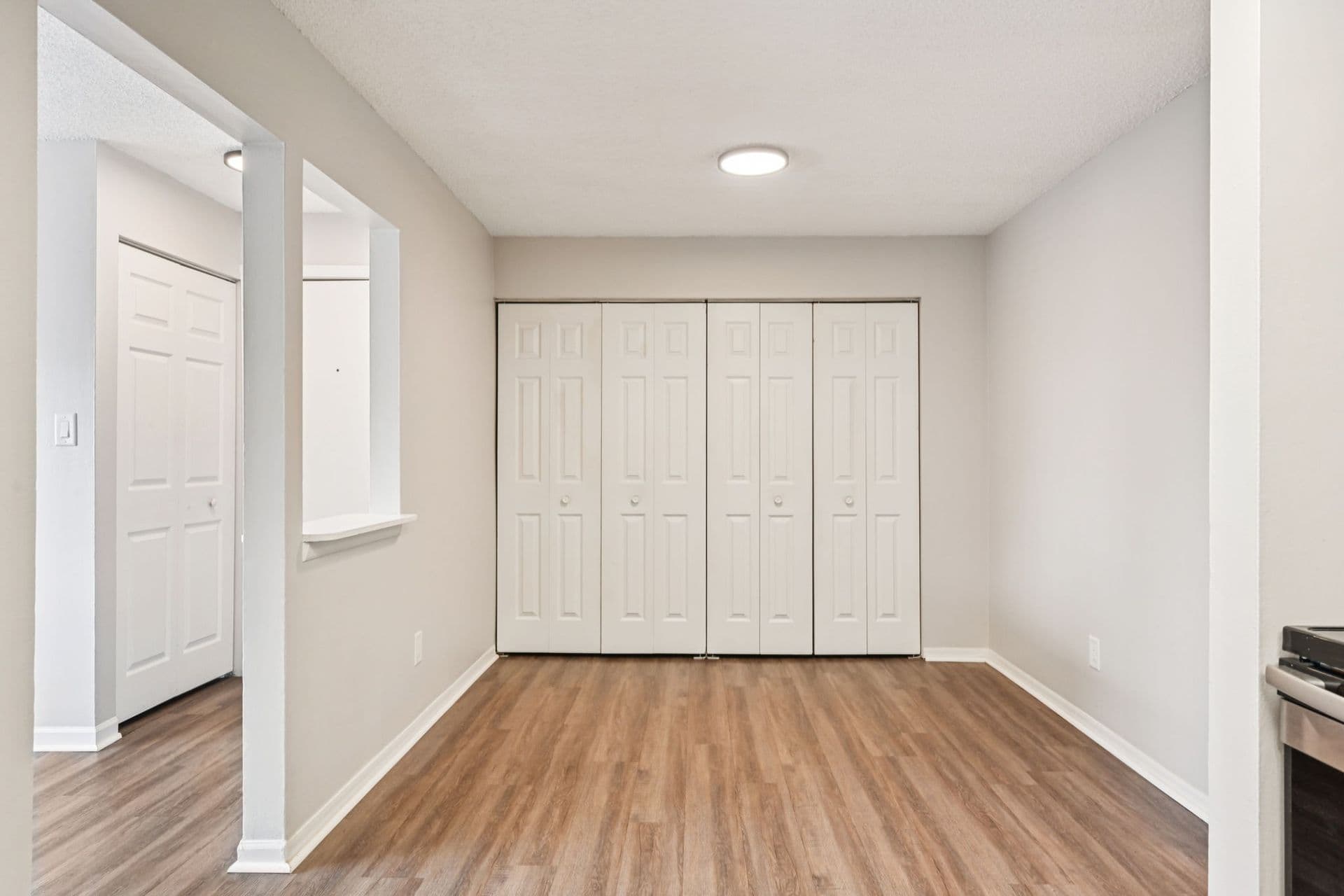 Montgomery Apartment: 800-834 Victoria Dr