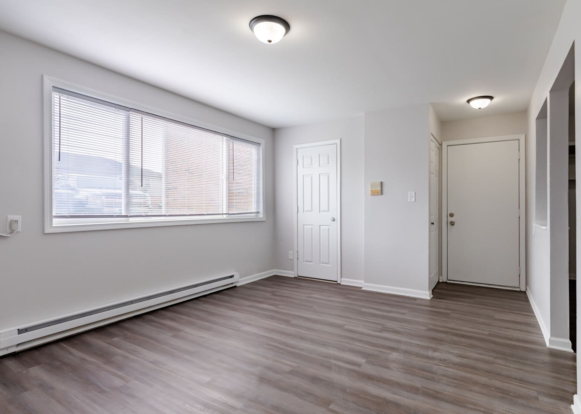 Montgomery Apartment: 800-834 Victoria Dr