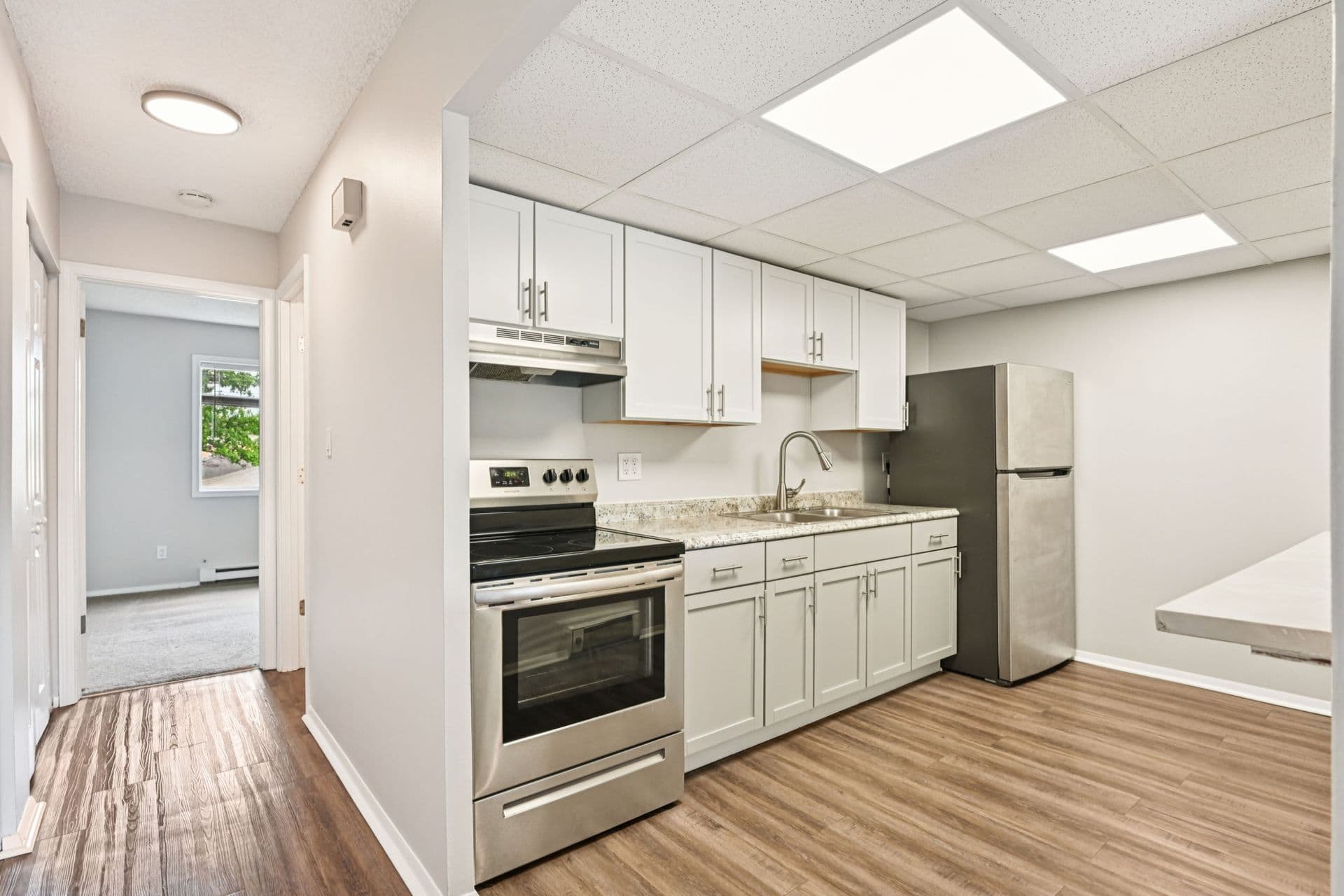 Montgomery Apartment: 800-834 Victoria Dr