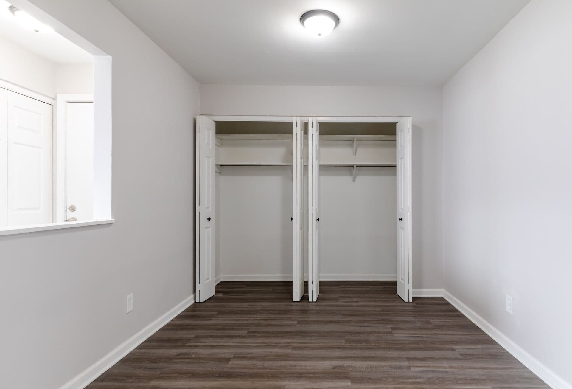 Montgomery Apartment: 800-834 Victoria Dr