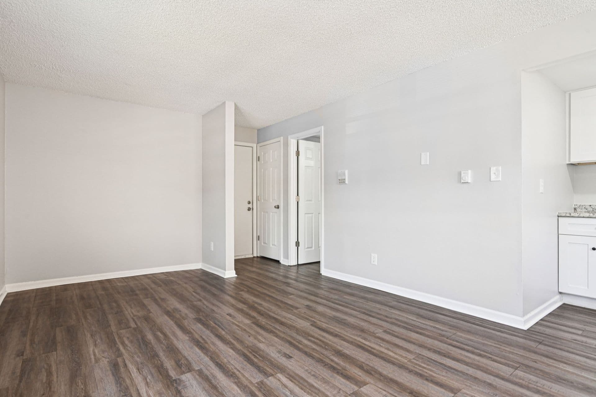 Montgomery Apartment: 800-834 Victoria Dr